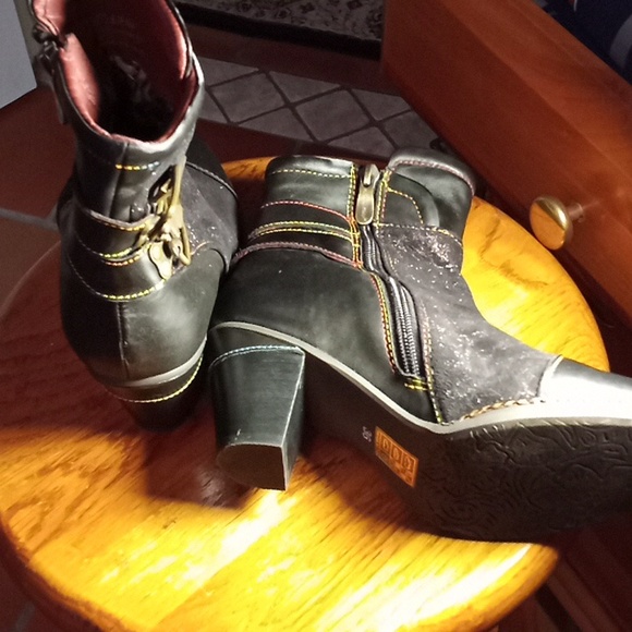 L'Artiste leather and fabric black and metallic ankle boots, 36 B (size 6) - Picture 7 of 8